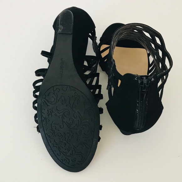 Jasmine Lasers Cutoff wedge Sandals - Picture 4 of 5